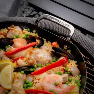 Kamado Joe Karbon Steel - Paella Pan - Free UK Delivery Kamado Joe Karbon Steel - Paella Pan - Free UK Delivery