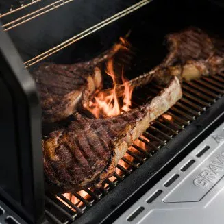Masterbuilt - Gravity Series XT Digital Charcoal Grill & Smoker Bundle Masterbuilt - Gravity Series XT Digital Charcoal Grill & Smoker Bundle