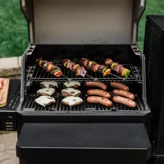 Masterbuilt Gravity Series 600 Pizza Pack Digital Charcoal grill Masterbuilt Gravity Series 600 Pizza Pack Digital Charcoal grill
