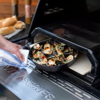 Masterbuilt - Gravity Series 1150 with Pizza Pack