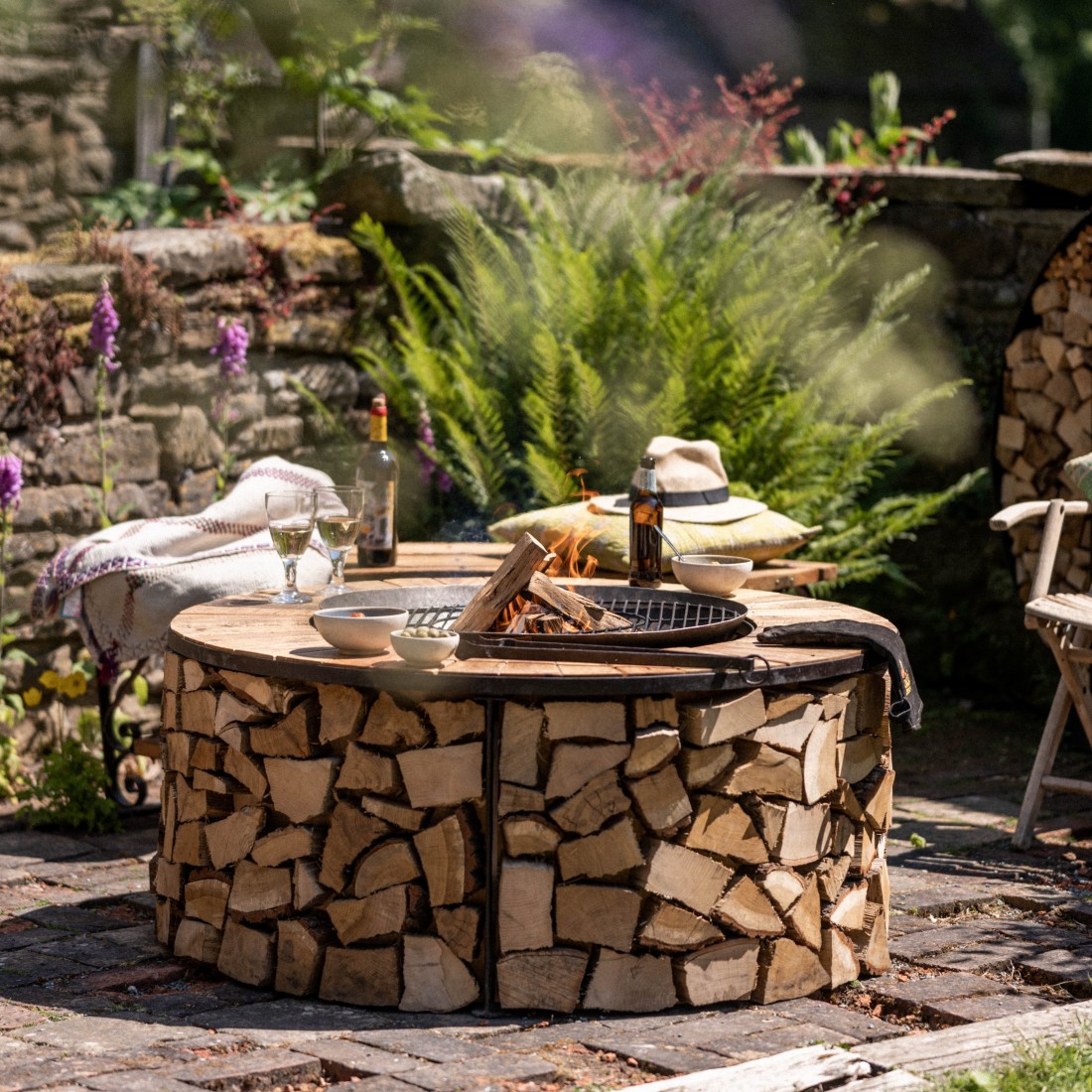 Kadai Firebowl Table & Shield