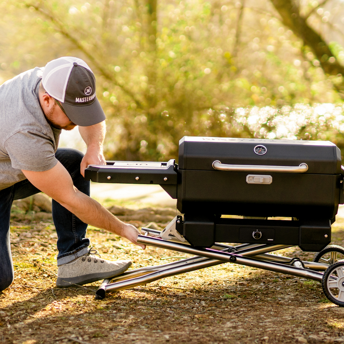 Masterbuilt Portable Charcoal BBQ